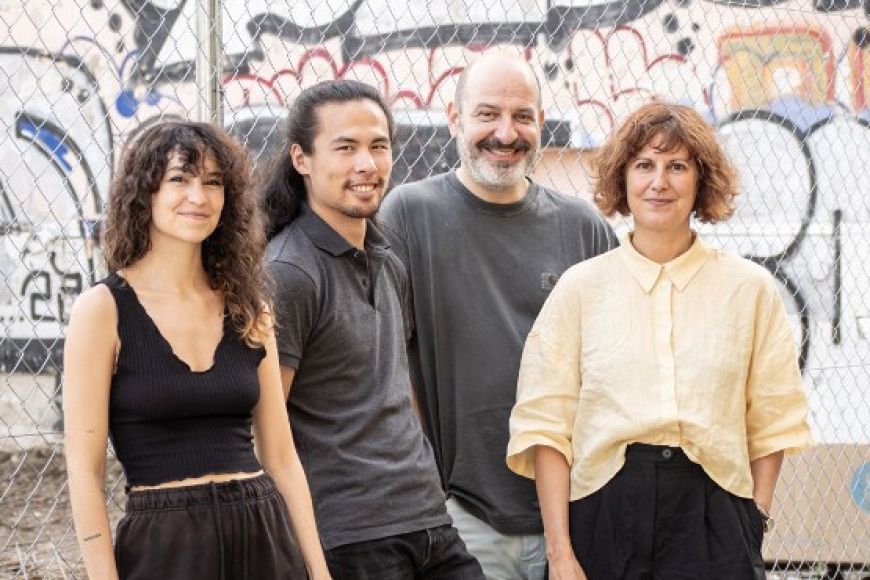 17 ESBOZOS DESDE LA OSCURIDAD 17 ESBOZOS DESDE LA OSCURIDAD