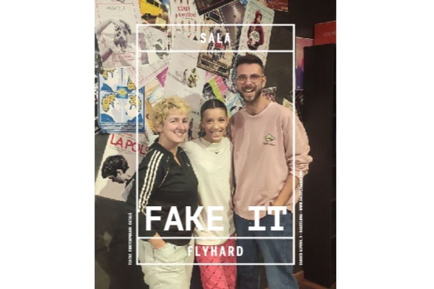 FAKE IT. Fes-ho veure fins que et surti