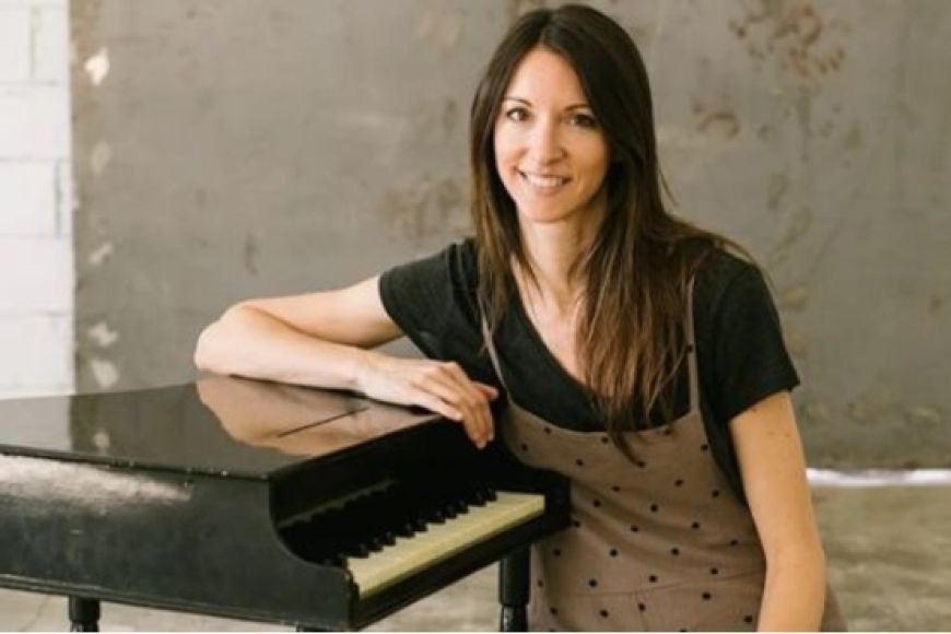 La nana i l'avi Papet descobreixen l'Alicia La nana i l'avi Papet descobreixen l'Alicia